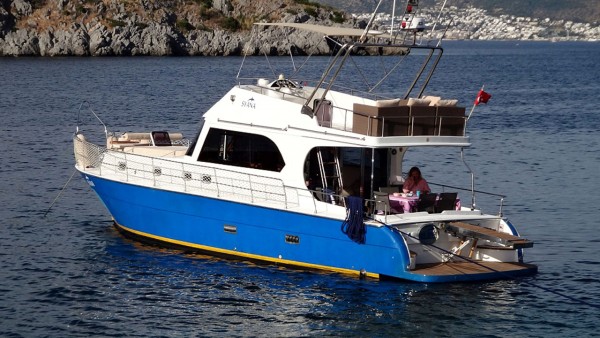 Yacht à moteur Syana
